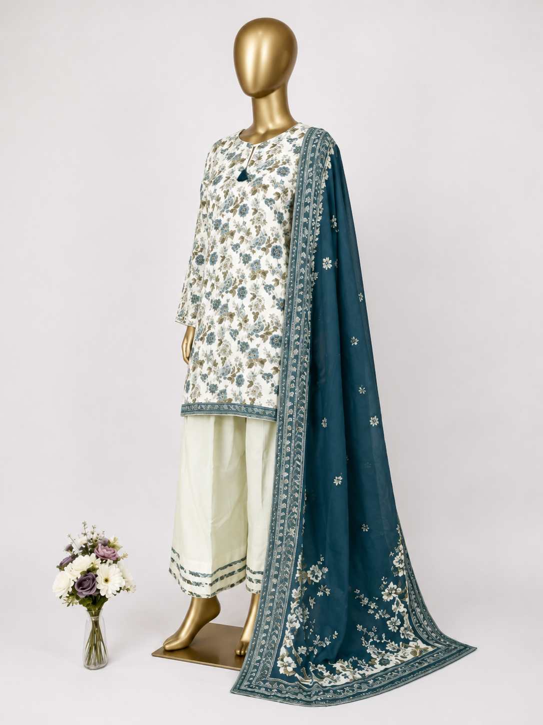 LAWN STICHED 3PC PRINTED  FARSHI SHALWAR ARICLE