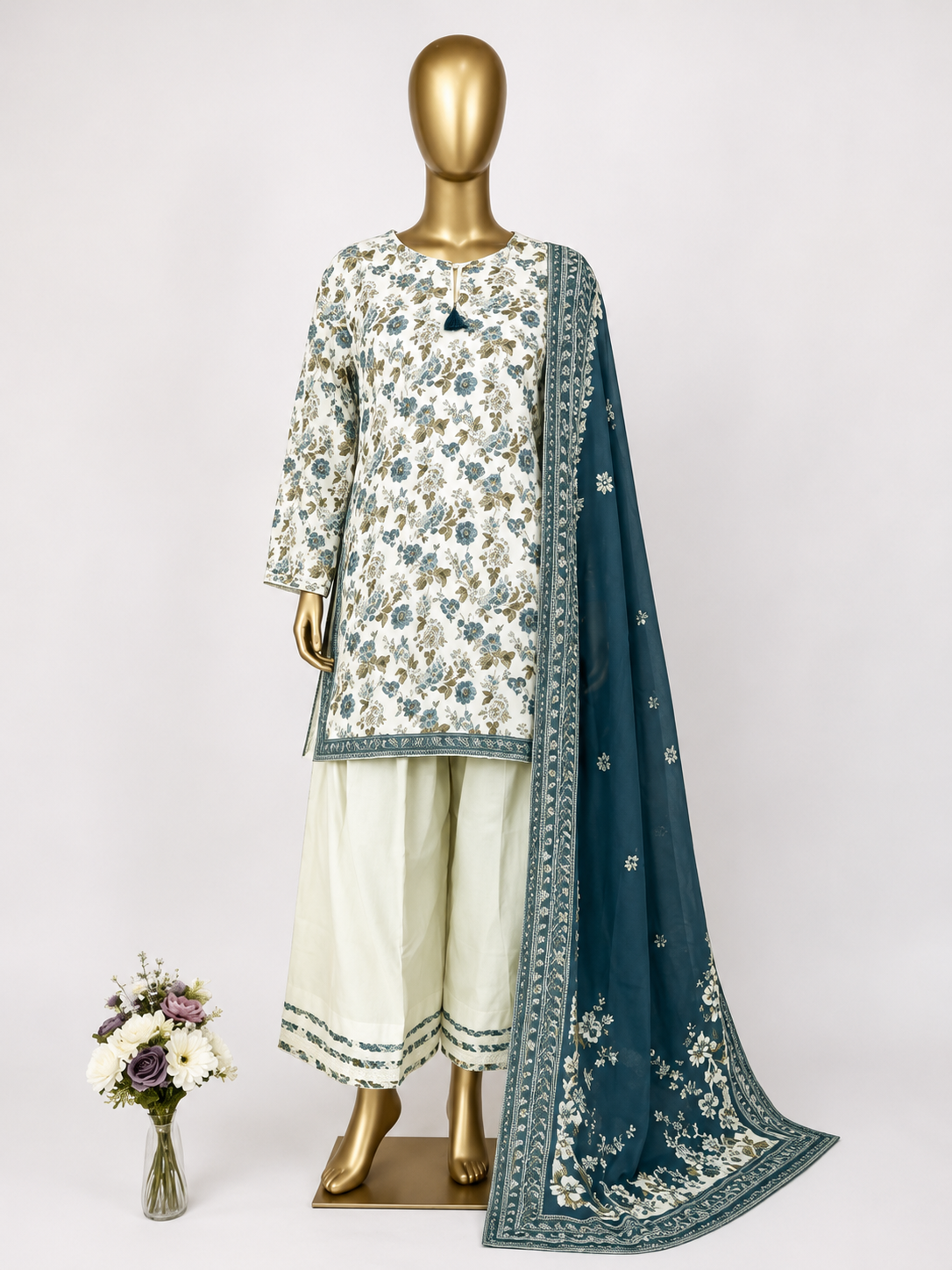 LAWN STICHED 3PC PRINTED  FARSHI SHALWAR ARICLE